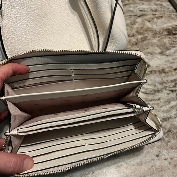 Kate spade pebbled leather purse with matching wallet - Picture 2 of 16